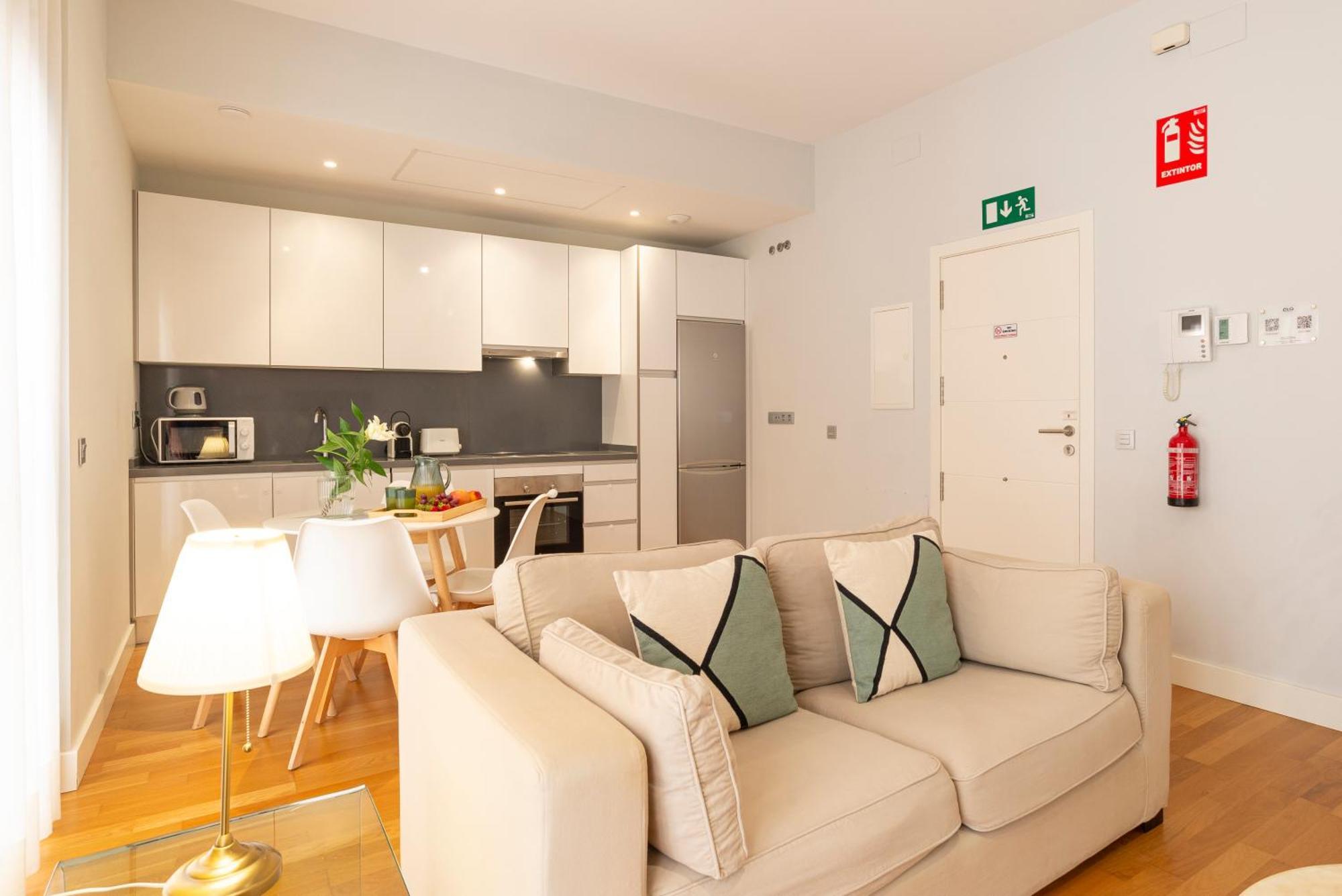 Souviron & Old Town By Ele Apartments Malaga Luaran gambar