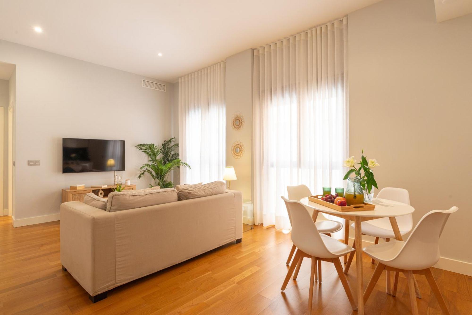 Souviron & Old Town By Ele Apartments Malaga Luaran gambar